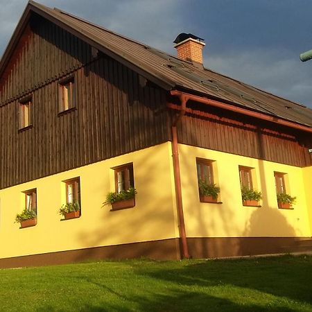 Apartment U Videmanu Ponikla Екстер'єр фото