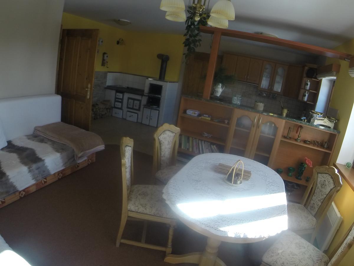 Apartment U Videmanu Ponikla Екстер'єр фото